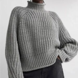 H&M Cozy Gray Turtleneck Sweater